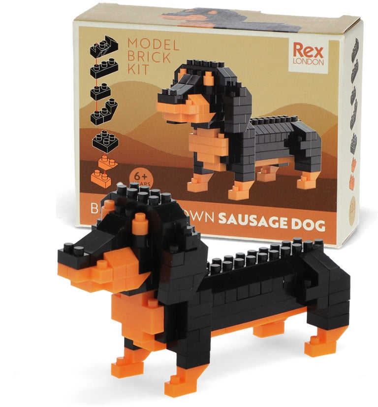 Build Your Own Sausage Dog Model Brick Kit 🐾🧱