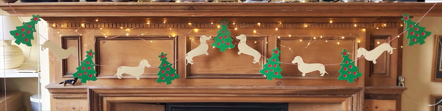 Christmas Dachshund  & Trees Glitter Bunting - Choose which Coat image 3