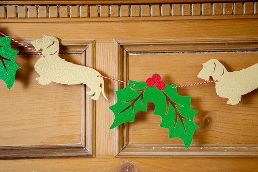 Christmas Dachshund  & Holly Glitter Bunting - Choose which Coat image 0